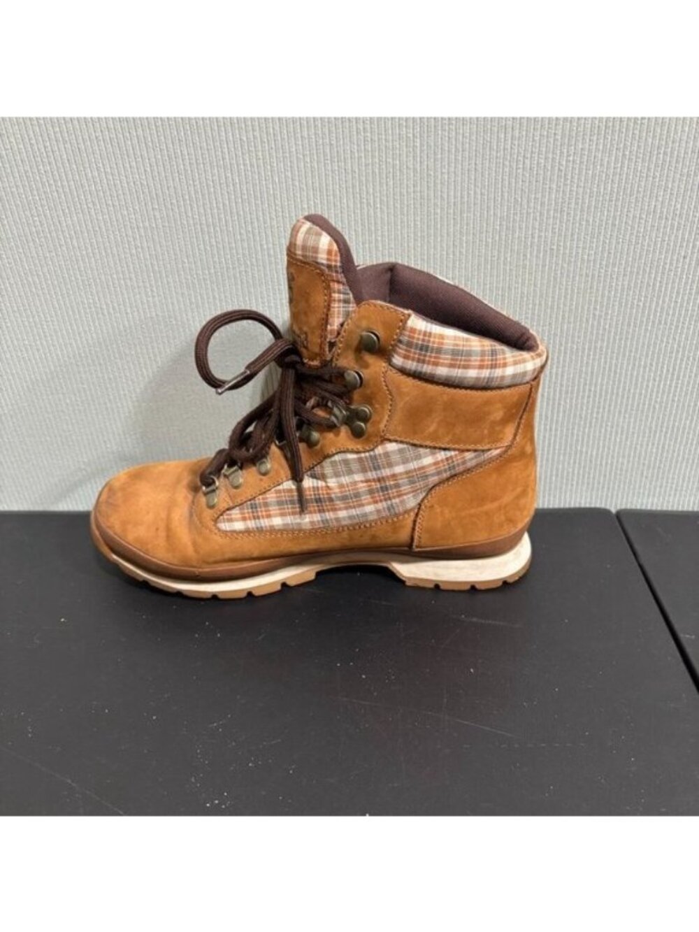 Timberland Brown Plaid Collar Hiking Boots Men’s 10M Leather Outdoor - Picture 2 of 12